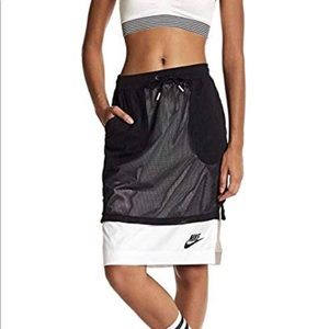 Nike Athletic Skirt Mesh Overlay Black White Large